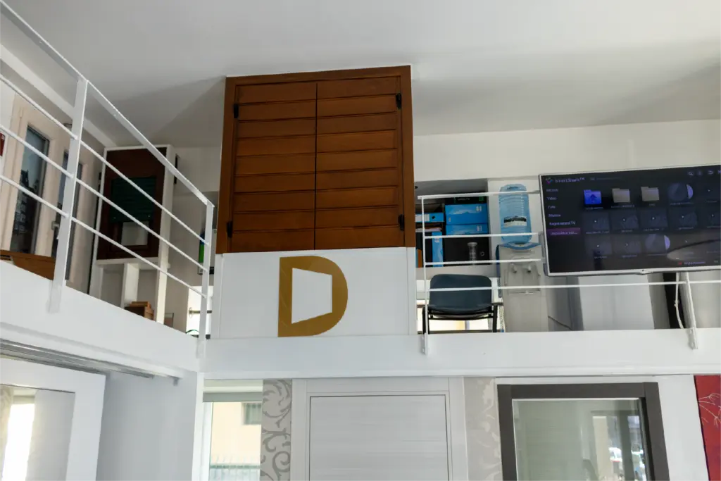 Showroom14