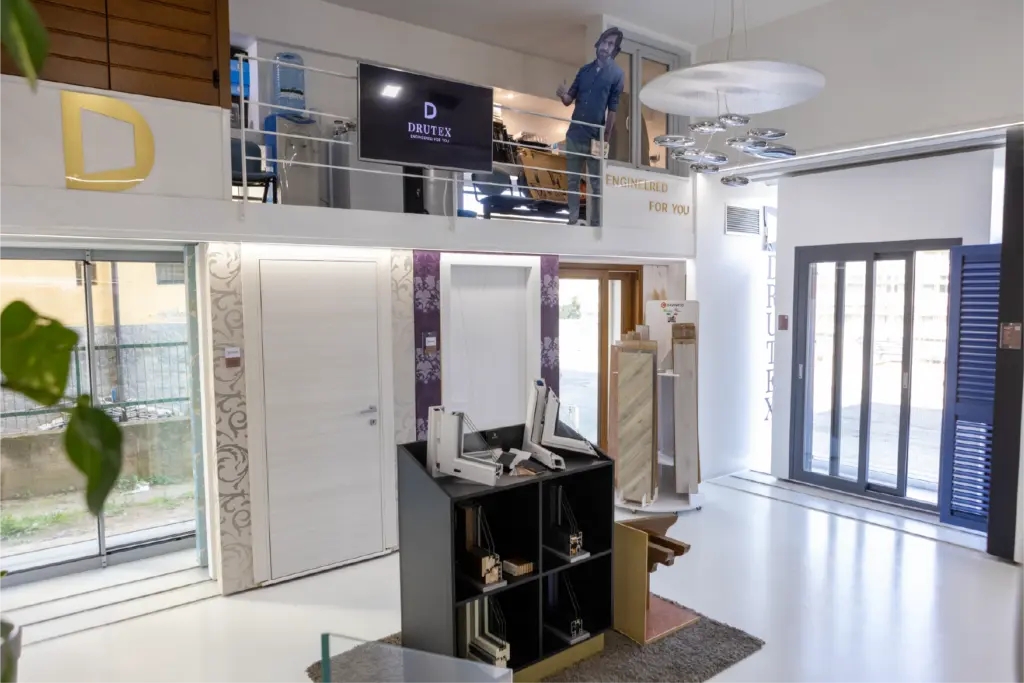 Showroom3