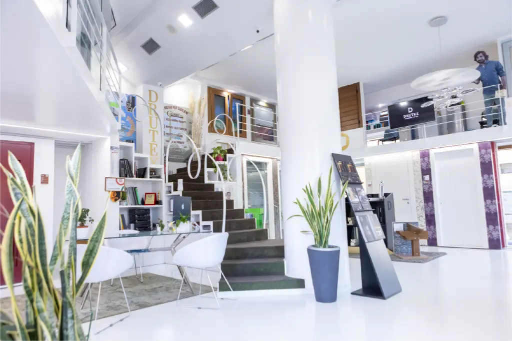 Showroom7